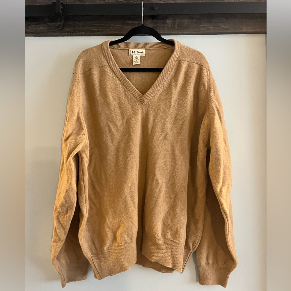 Vintage L.L. Bean Lambswool Men's V-Neck Sweater in Tan